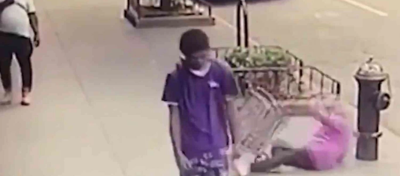 ΗΠΑ: Μαύρος εξτρεμιστής επιτίθεται σε 92χρονη και την τραυματίζει (βίντεο)